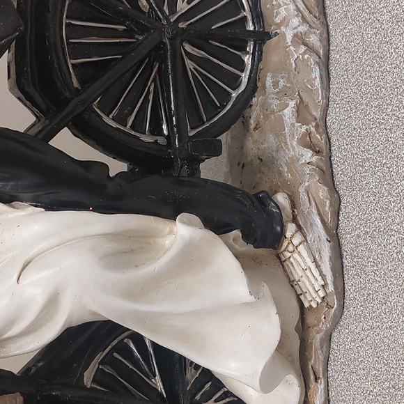 Love Never Dies Newly Wed Skeleton Couple On Bike Goth Romance Decor Figurine - Picture 9 of 16